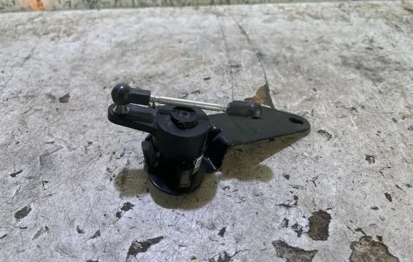 Ram 1500 Rear height level sensor lever 68277079AC T11139202 64304M5T1
