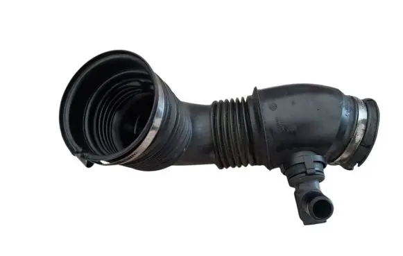 Opel Insignia A Turbo air intake inlet pipe/hose 55561787 495204024