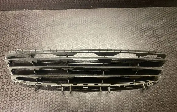 Opel Astra H Front bumper lower grill 24460271