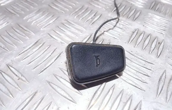Steering wheel buttons/switches