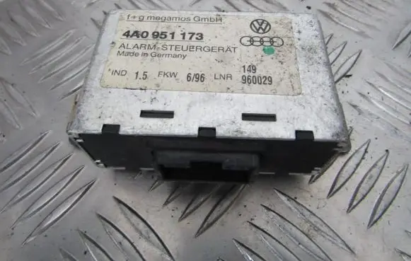 Audi A6 S6 C4 4A Other control units/modules 4A0951173