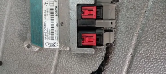 Ford Ka Airbag deployment crash/impact sensor