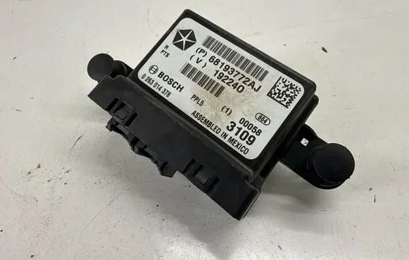 Chrysler Pacifica Parking PDC control unit/module 68193772AJ 0263014378 4672739AA