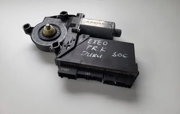 Seat Exeo (3R) Front door window regulator motor