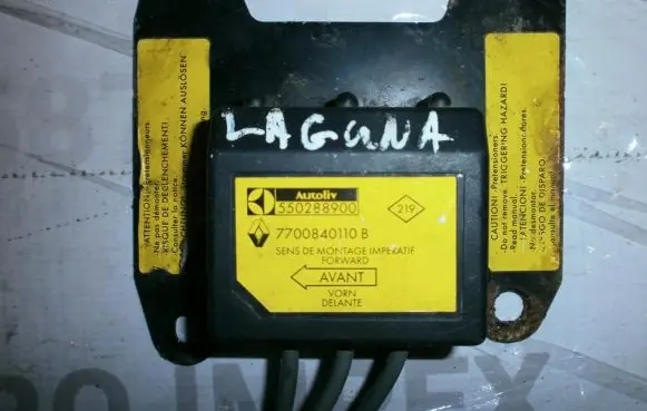 Renault Laguna I Airbag control unit/module 7700840110B 550288900
