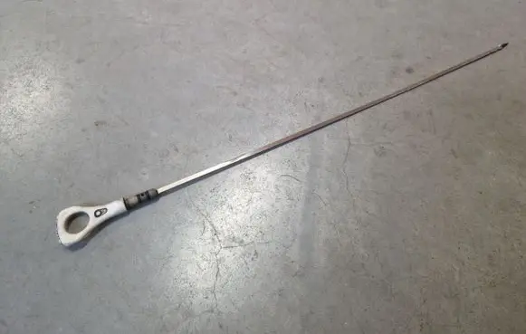 Oil level dip stick