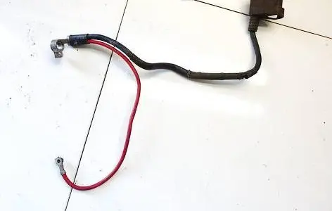 Volkswagen Golf V Positive cable (battery) 1k0971909b