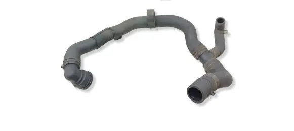 Volkswagen PASSAT B7 Engine coolant pipe/hose 3AA122051A