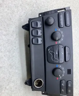 Volvo XC70 Climate control unit 30746022 05W46E04 M446DA00047