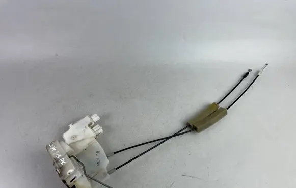 Subaru Outback Front door lock