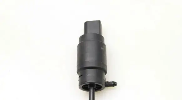 Volkswagen Jetta VI Windscreen/windshield washer pump 1K5955651