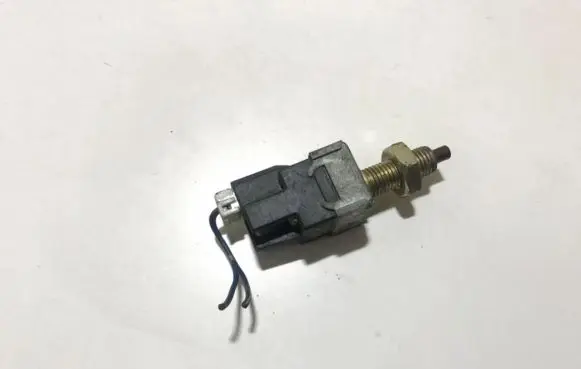 Mazda MX-6 Brake pedal sensor switch