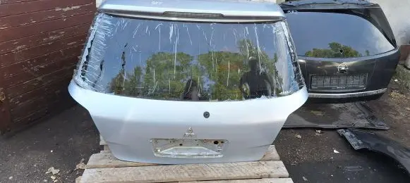 Mitsubishi Outlander Tailgate/trunk/boot lid