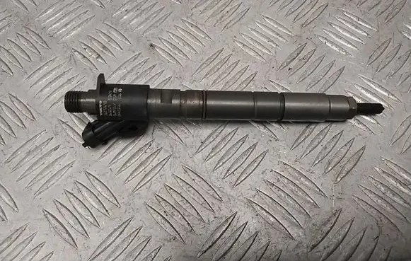 Volvo V60 Fuel injector 31272690
