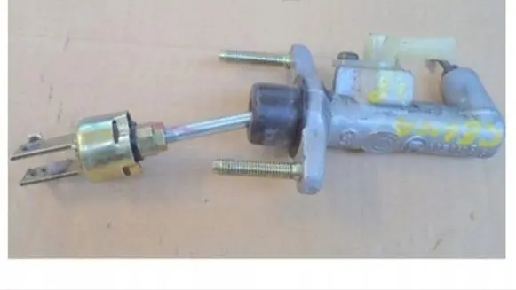 Toyota Celica T230 Clutch slave cylinder 