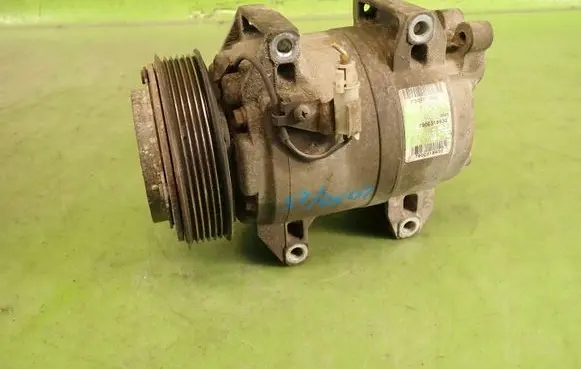 Volvo S40 Air conditioning (A/C) compressor (pump) 30761388