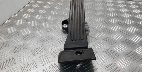 Hyundai Tucson TL Accelerator throttle pedal