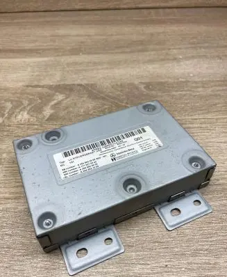 Mercedes-Benz C W204 GPS navigation control unit/module A2049000300 A1718270345