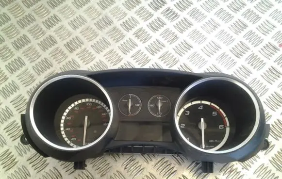 Alfa Romeo Giulietta Speedometer (instrument cluster) 50533135