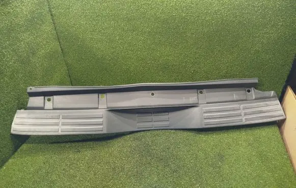 Mitsubishi Pajero Rear bumper trim bar molding 6410A186 3M00X6410A186