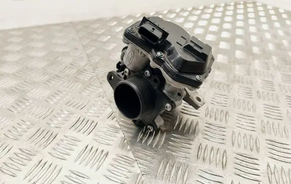 Ford Focus EGR valve JN1Q9M425AD JN1Q9M425