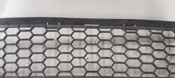 Volvo S80 Front bumper lower grill 30678421 30744113