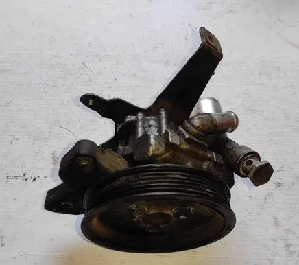 BMW 5 E60 E61 Power steering pump 7697974102 7787106 96204