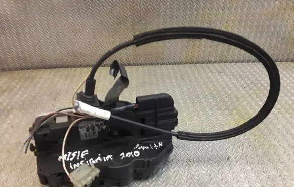 Opel Insignia A Coupe door lock (next to the handle) 3023881
