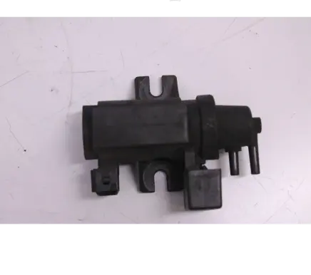 BMW 5 E39 Turbo solenoid valve 7796634