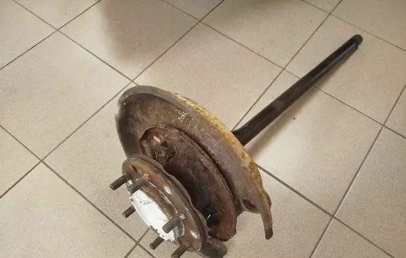 Toyota Land Cruiser (J120) Rear driveshaft