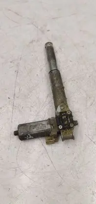 BMW 7 E65 E66 Seat adjustment motor 0390203229