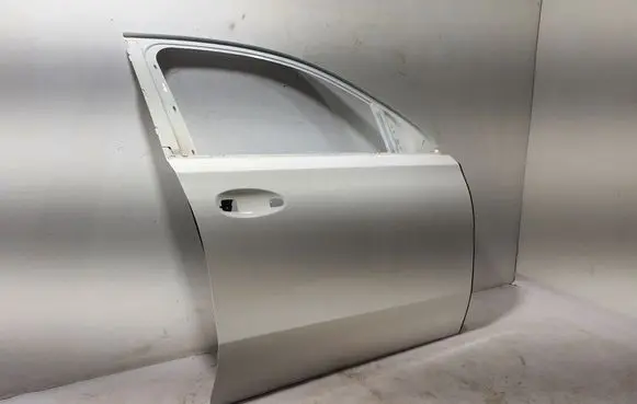 Mercedes-Benz GLE W167 Front door A1677208800