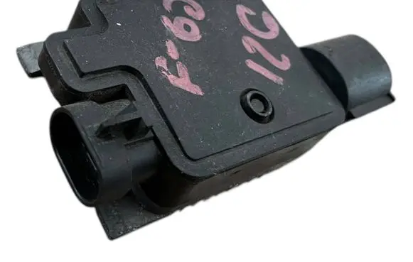 Ford Mondeo MK IV Fan control module 940002906
