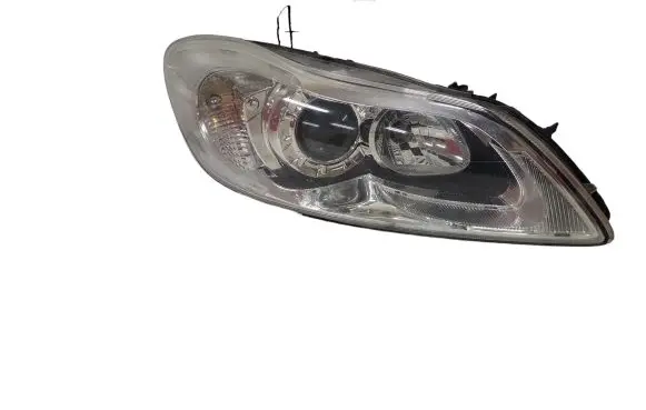 Volvo C30 Headlight/headlamp 31299821 00HCE120 LE08C6184