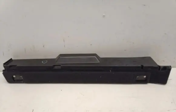 Porsche Macan (95B) Other trunk/boot trim element 8R0861828