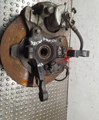Opel Corsa C Front wheel hub spindle knuckle S25056486 13154318