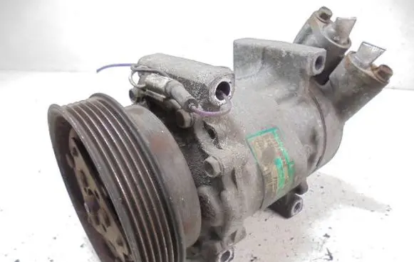 Renault Clio III Air conditioning (A/C) compressor (pump) 7700273801