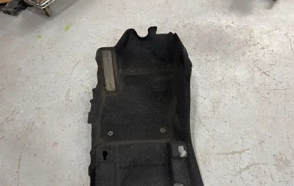 Volvo C40 Front floor carpet liner 32357602