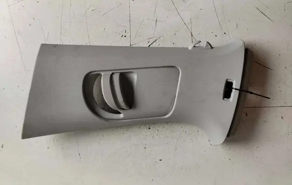 (B) pillar trim (top)
