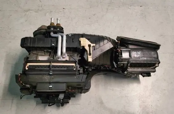 Audi A4 S4 B8 8K Interior heater climate box assembly 8K1820005AD