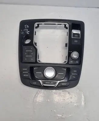 Head unit multimedia control