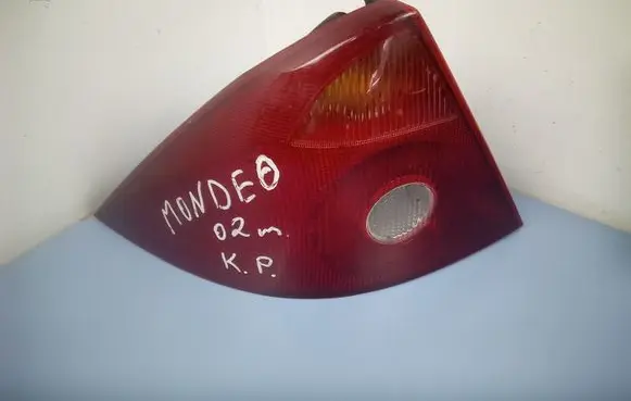 Ford Mondeo Mk III Rear/tail lights 1S7113405A 3S7113405A