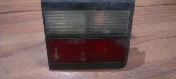 Volkswagen PASSAT B3 Tailgate rear/tail lights 333945107