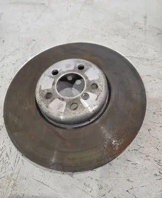 BMW 5 G30 G31 Front brake disc 8858706