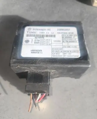 Volkswagen II LT Immobilizer control unit/module 2D0953257 A5U10003732 01M014324