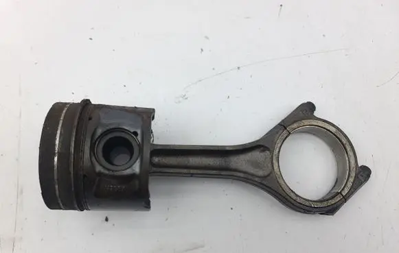 Land Rover Range Rover Sport L320 Piston with connecting rod