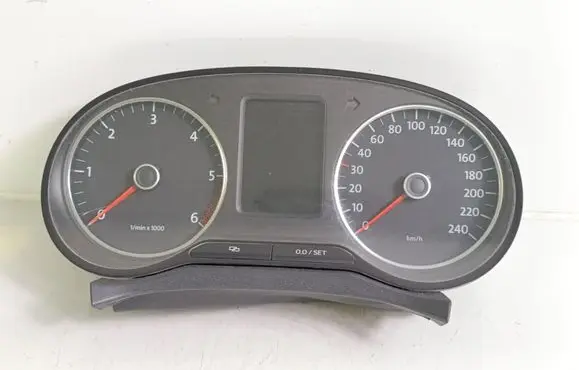 Speedometer (instrument cluster)