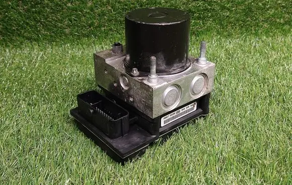 Volkswagen Polo IV 9N3 ABS Pump 6R0907379R 6R0614517AD 0265239003