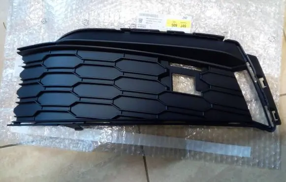 Front bumper lower grill