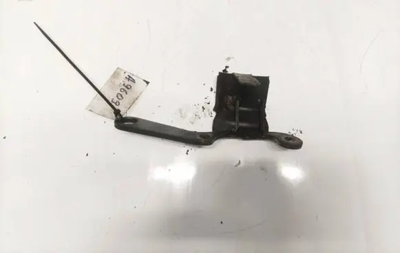 Volvo S70 V70 V70 XC Engine mounting bracket 074103365a